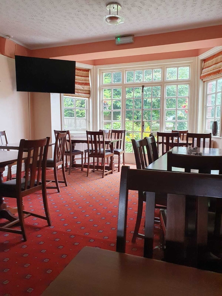 The Manor Guesthouse 23/50