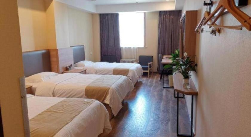 GreenTree Inn Changzhou Henlin Town Zhongtian Express Hotel 21/48
