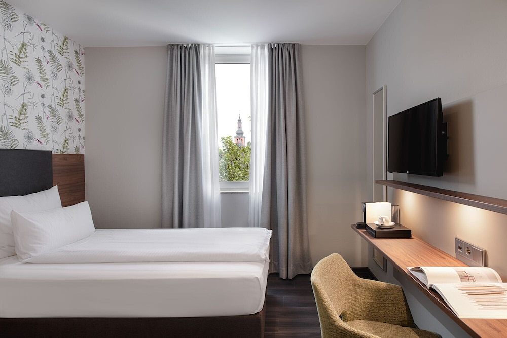 Standard, Single, Single Bed