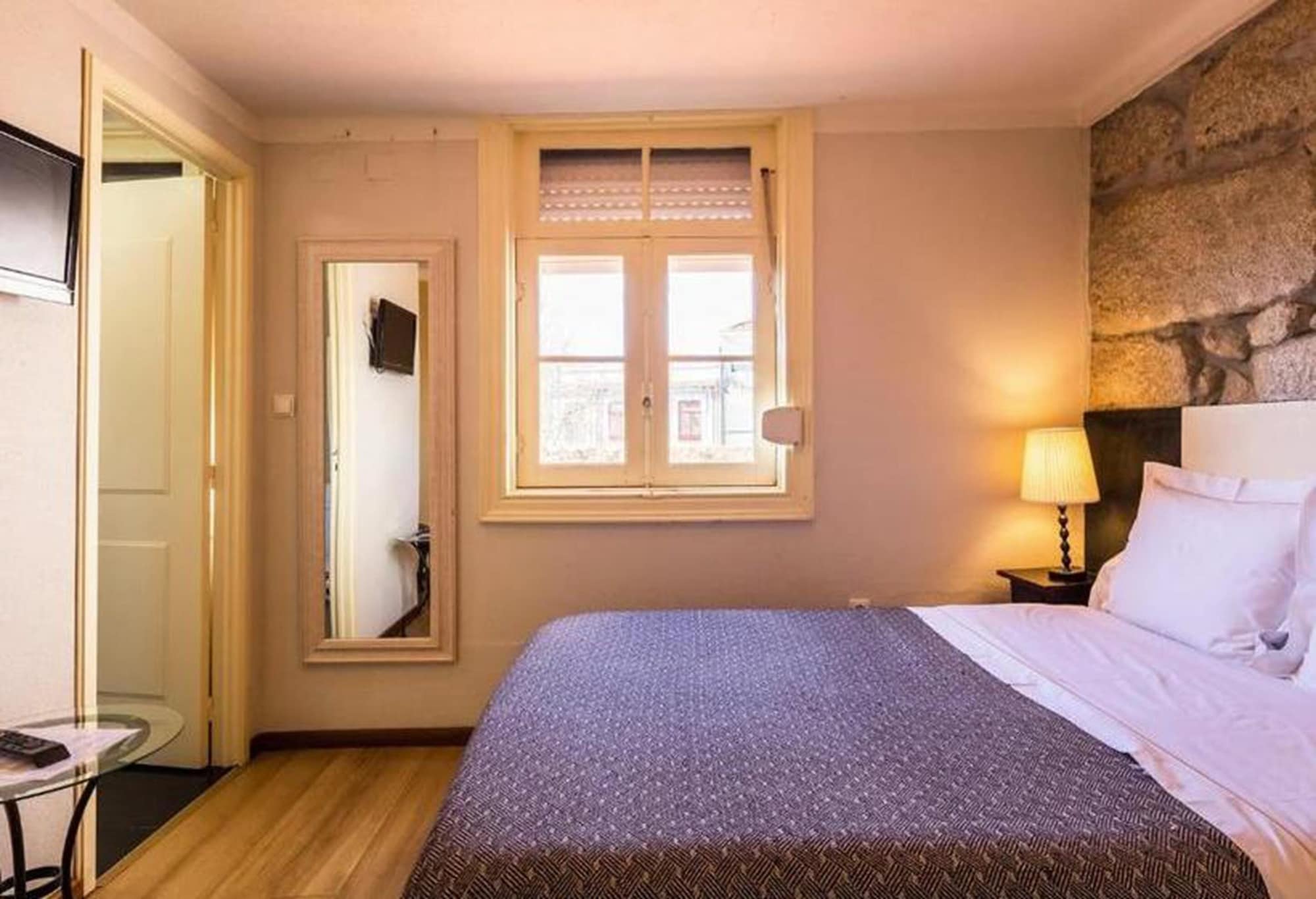 CLASSIC, SINGLE, DOUBLE BED, PRIVATE BATHROOM
