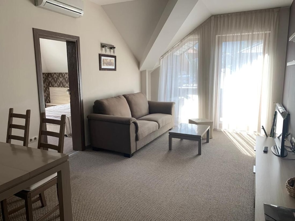 Guest Rooms Granat 49/50
