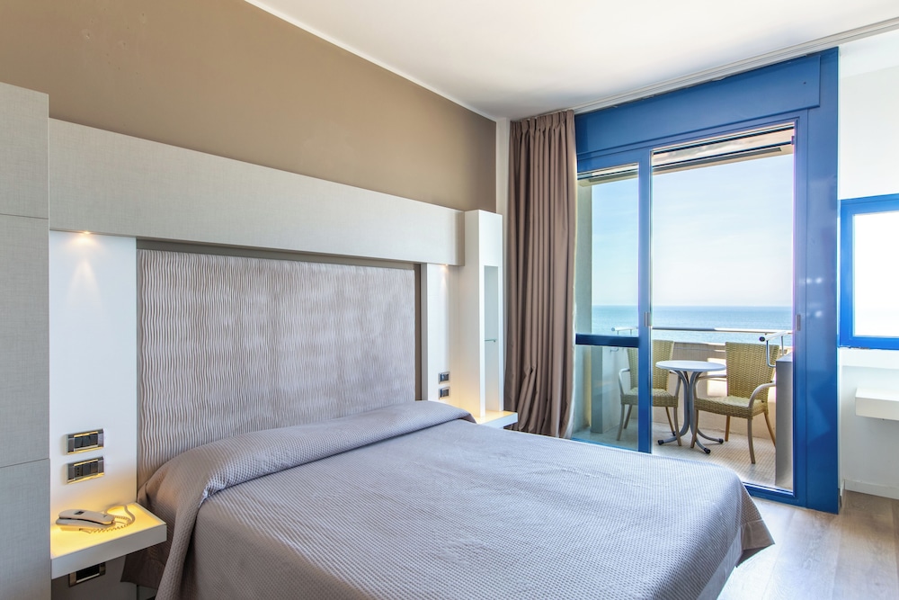 Hotel Baltic Riccione 20/68