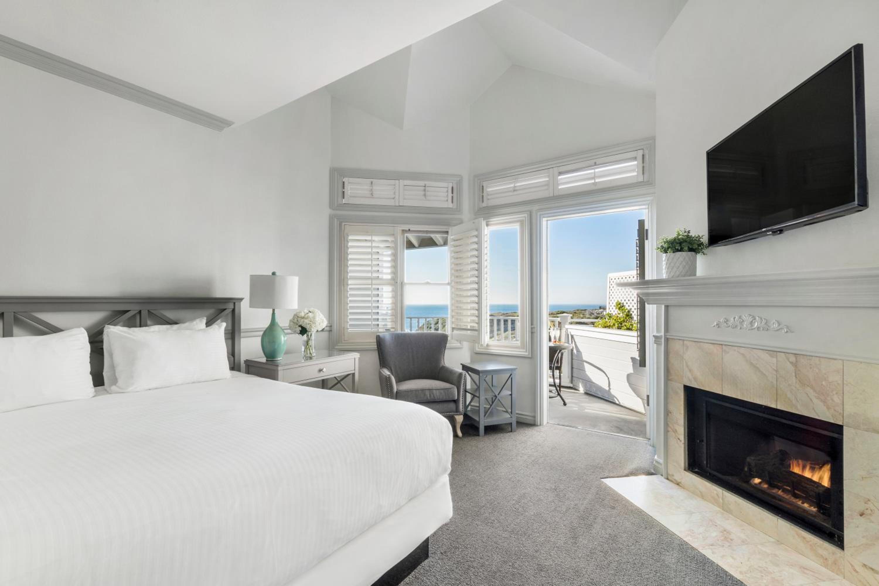 Pacific, Deluxe, Balcony