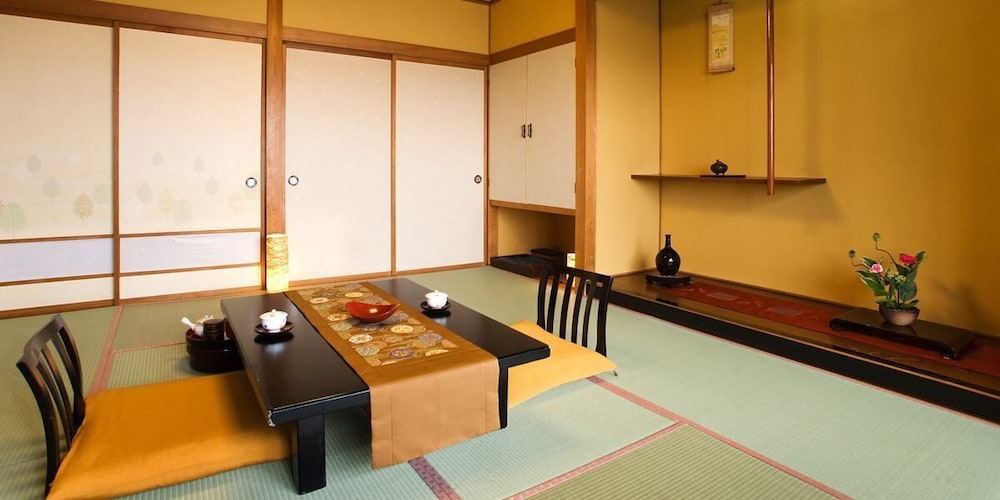 Ryouri Ryokan Heisei 32/35