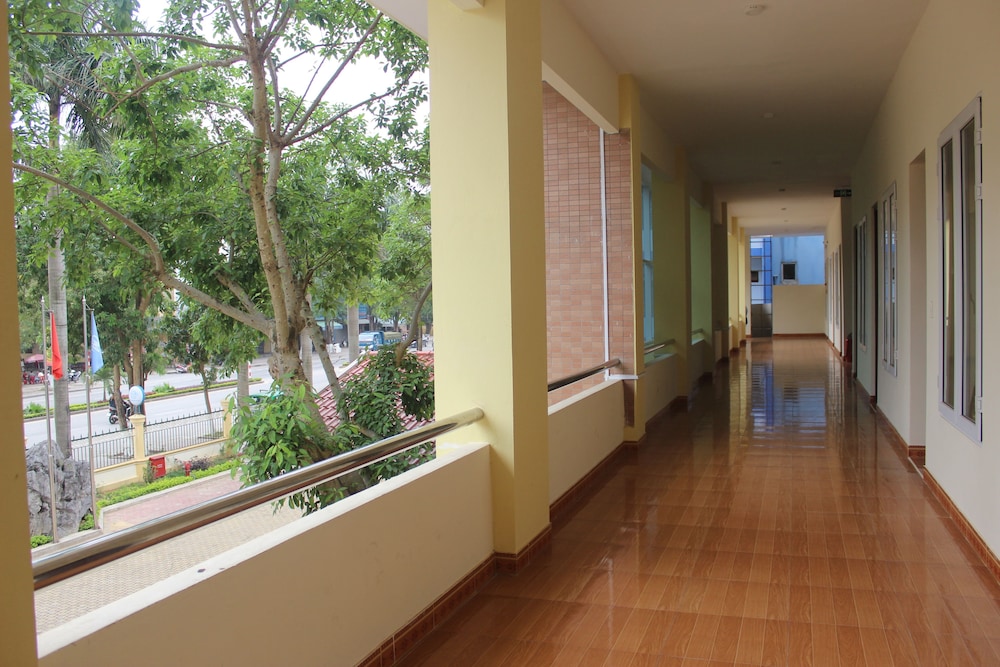 Hoa Bình Hotel 3/39