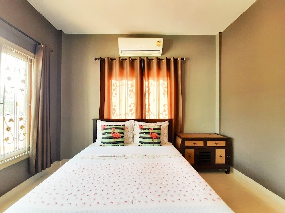 2 BEDROOMS, VILLA, PRIVATE POOL