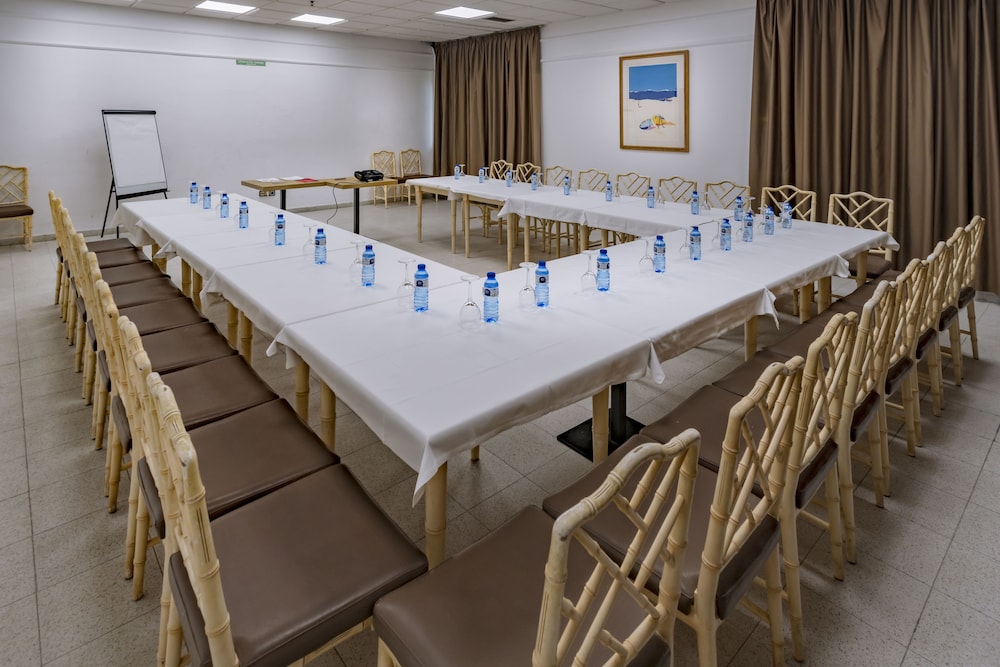 4R Gran Europe Hotel 35/50