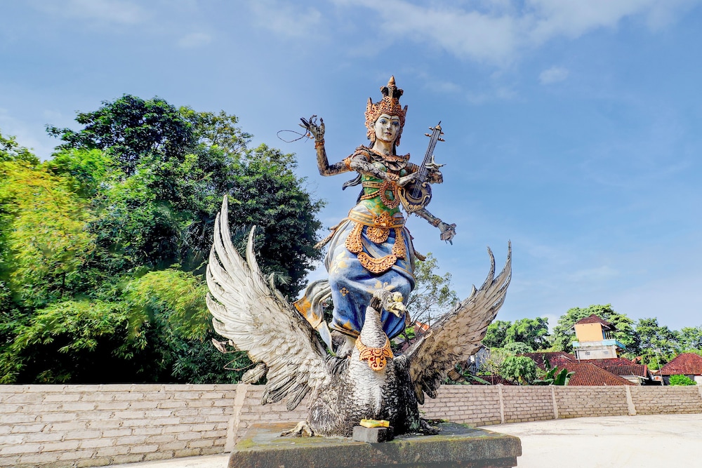 Collection O Bali near Terminal Ubung formerly Batukaru Garden Hotel 82/89