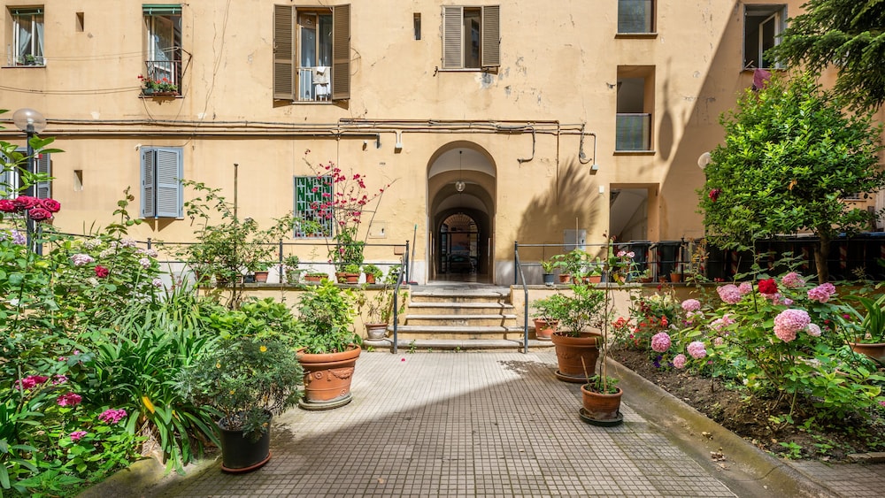 Lele Rooms San Lorenzo 2/50