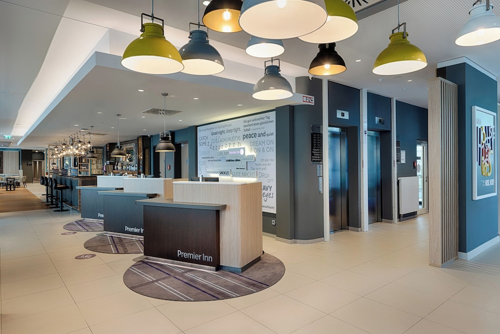 Premier Inn Frankfurt Westend Hotel 36/44