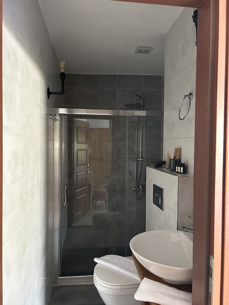 Pupa Alacati Butik Otel 42/43