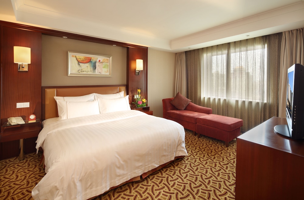 Jianguo Hotel Shanghai 11/56