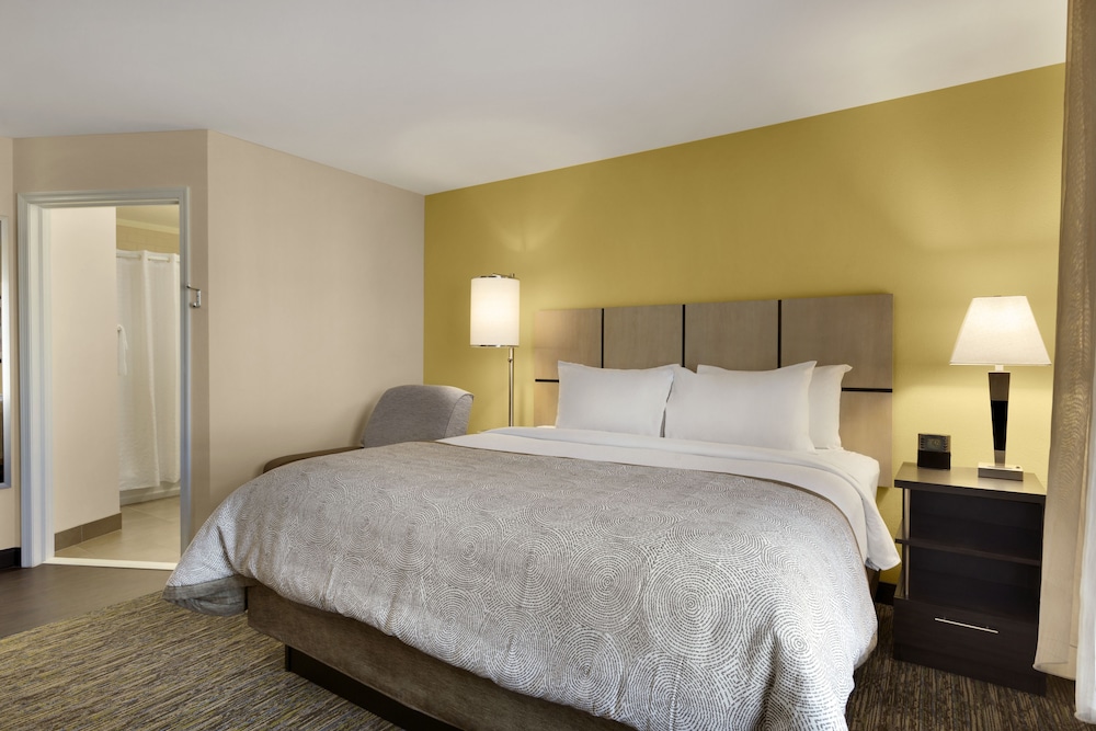 CANDLEWOOD SUITES VESTAL - BINGHAMTON 21/43