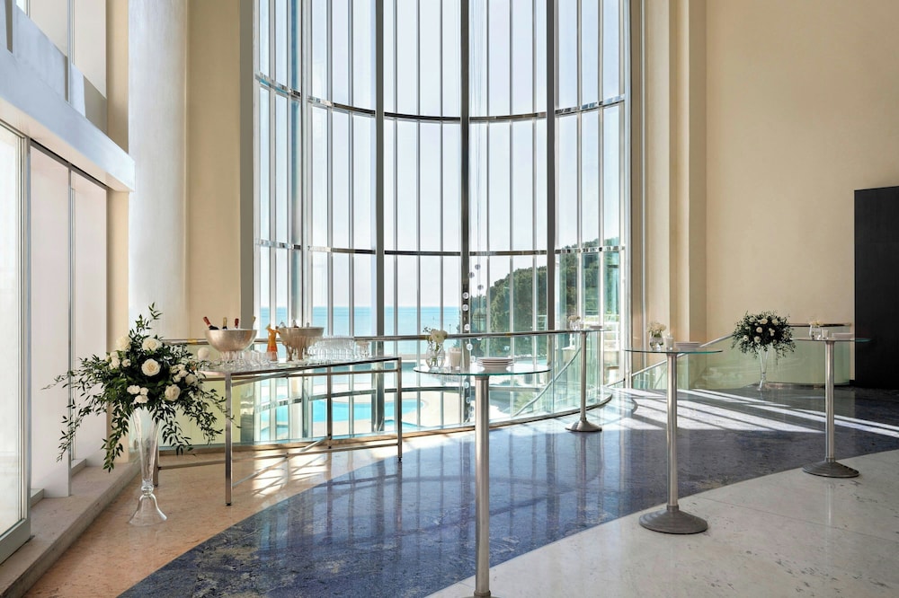 Le Meridien Beach Plaza 35/75