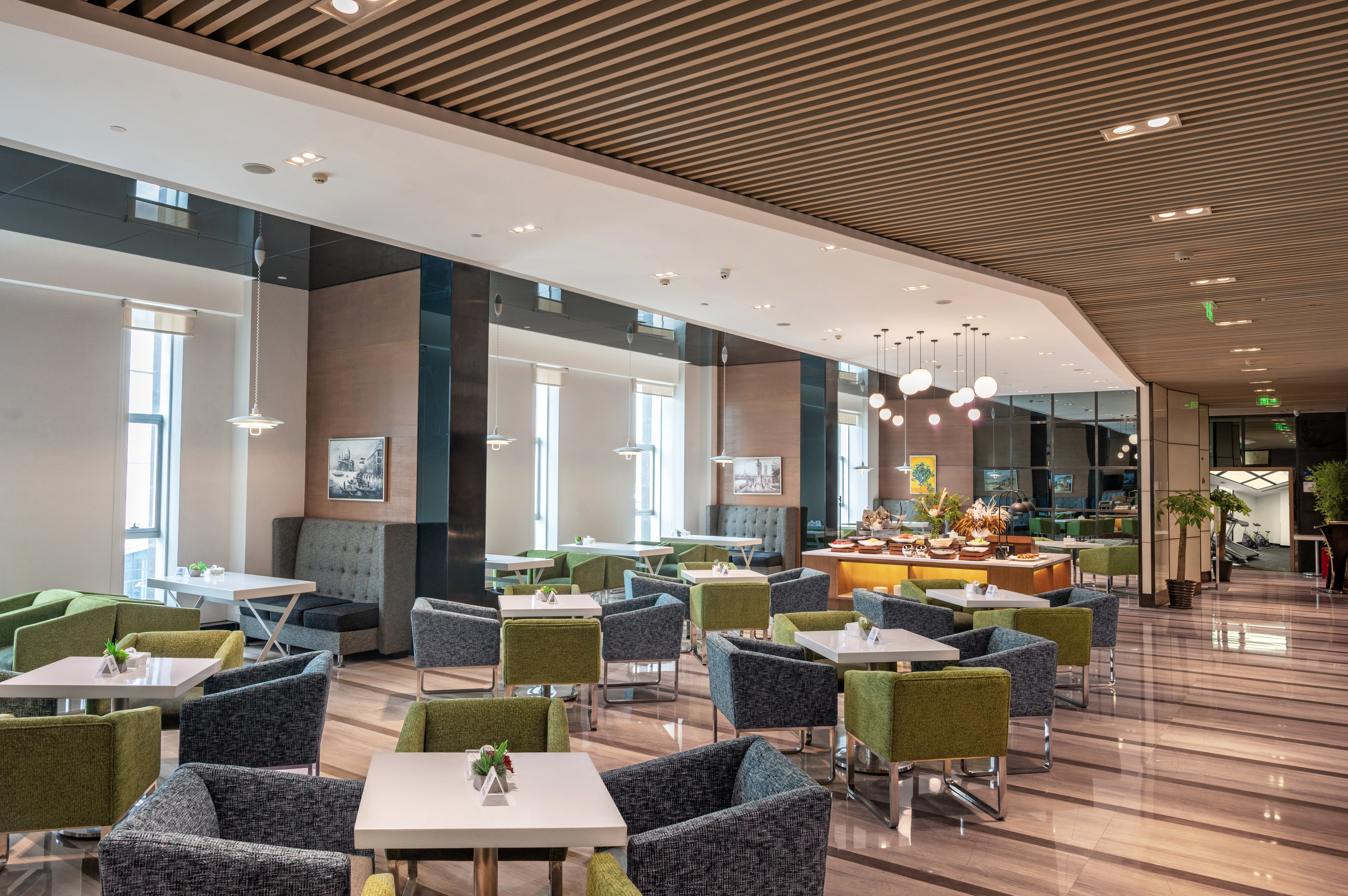 HOLIDAY INN EXPRESS CHENGDU WEST GATE 31/43