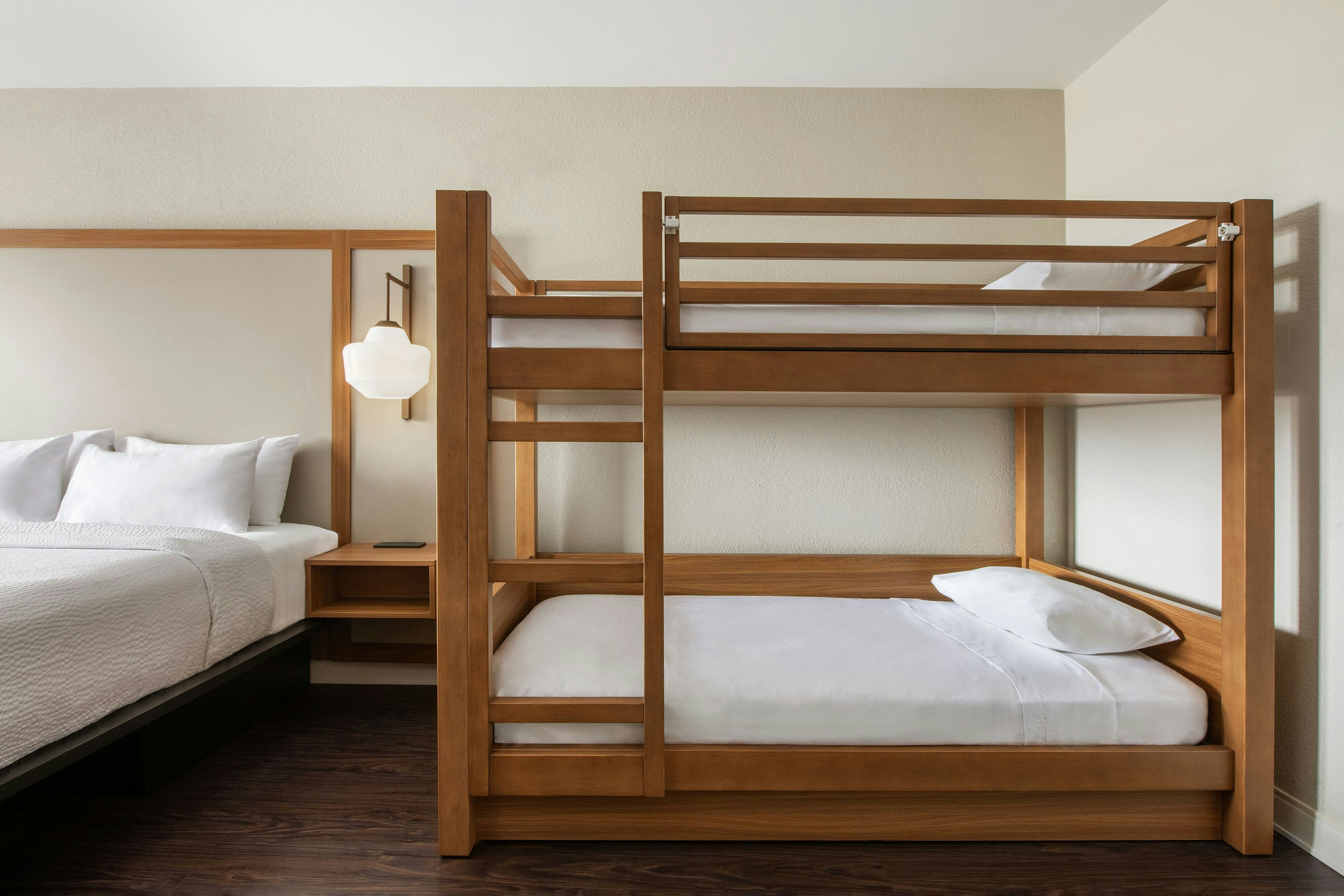غرفة بسرير كينج، Fairfield Inn By Marriott Anaheim Resort 2/10