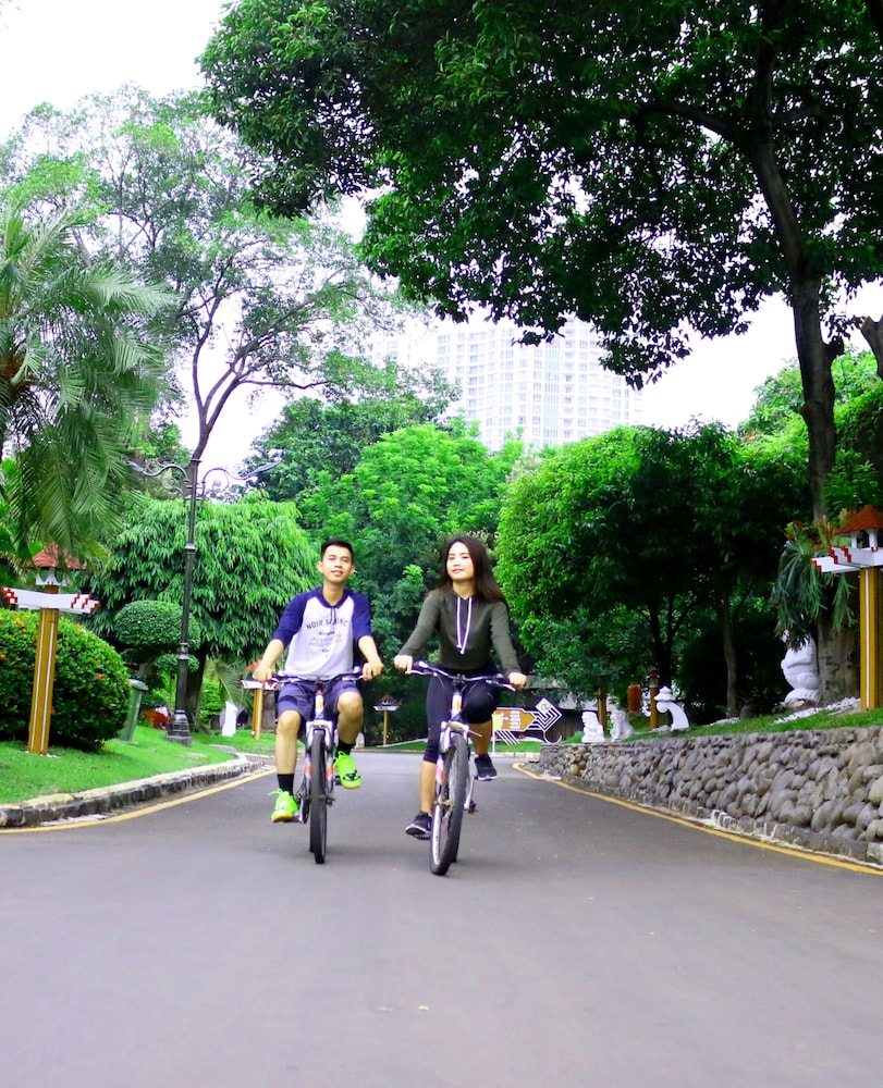 Putri Duyung Ancol Kt 13/57