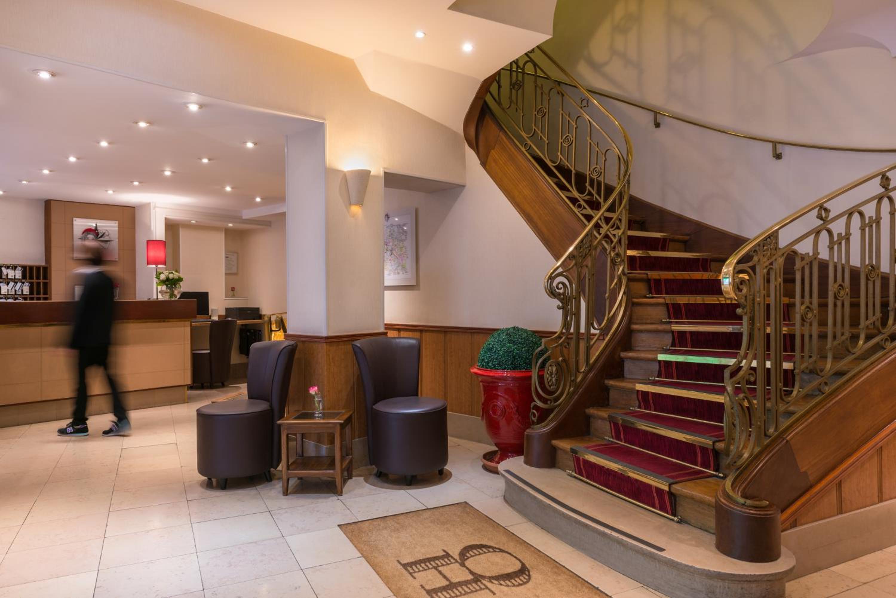 Louest Hotel 34/50