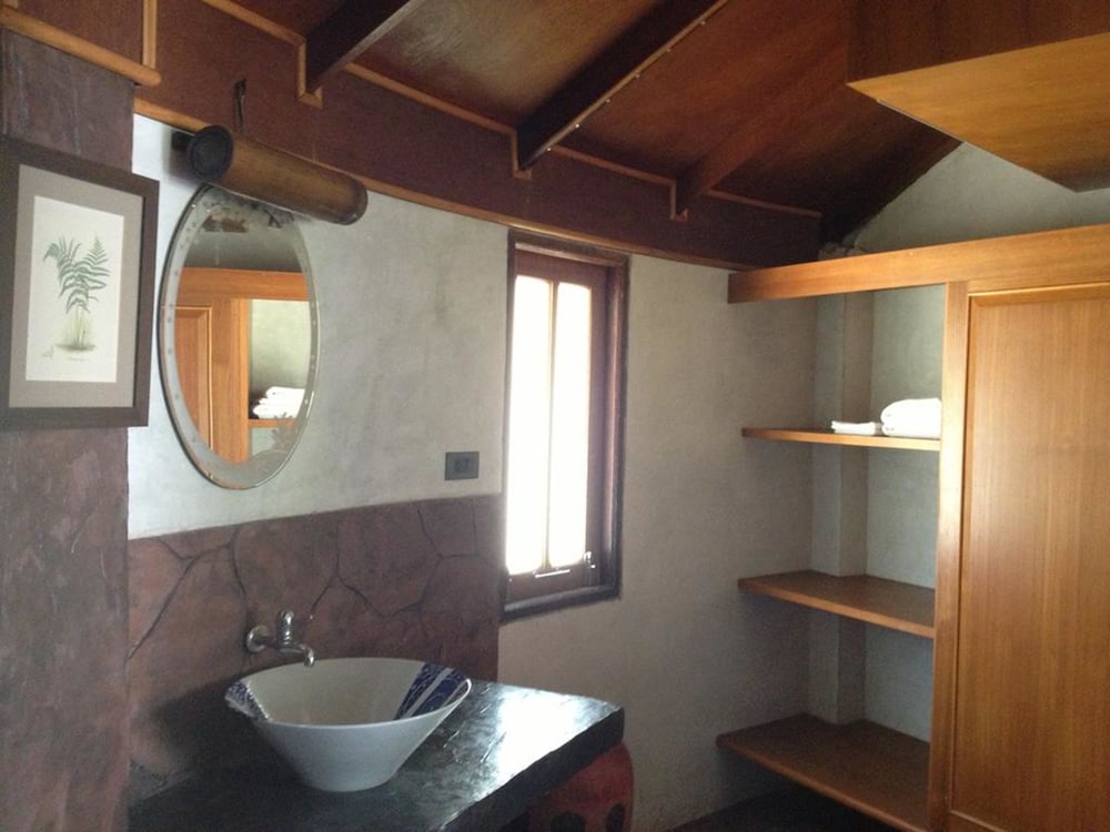 Malibu Beach Bungalows 33/61