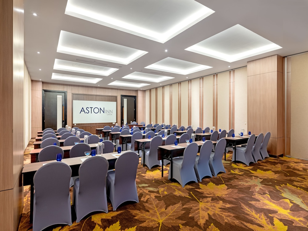 Aston Gresik Hotel & Conference Center 55/59