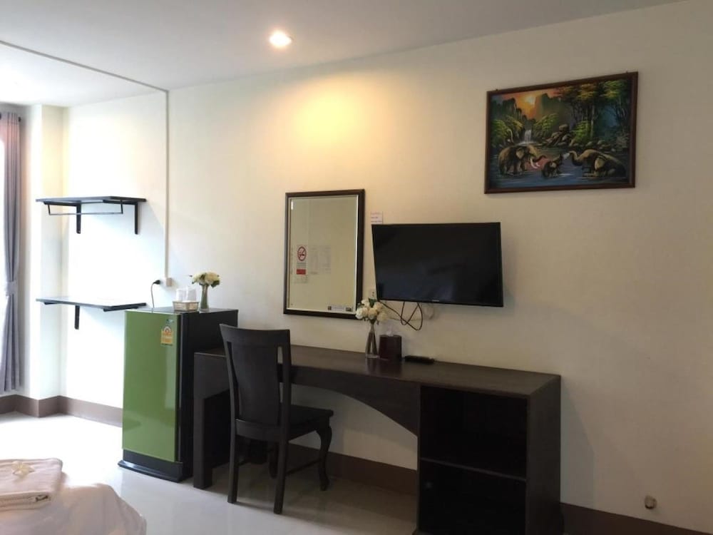 Amonruk Hotel 2 33/40