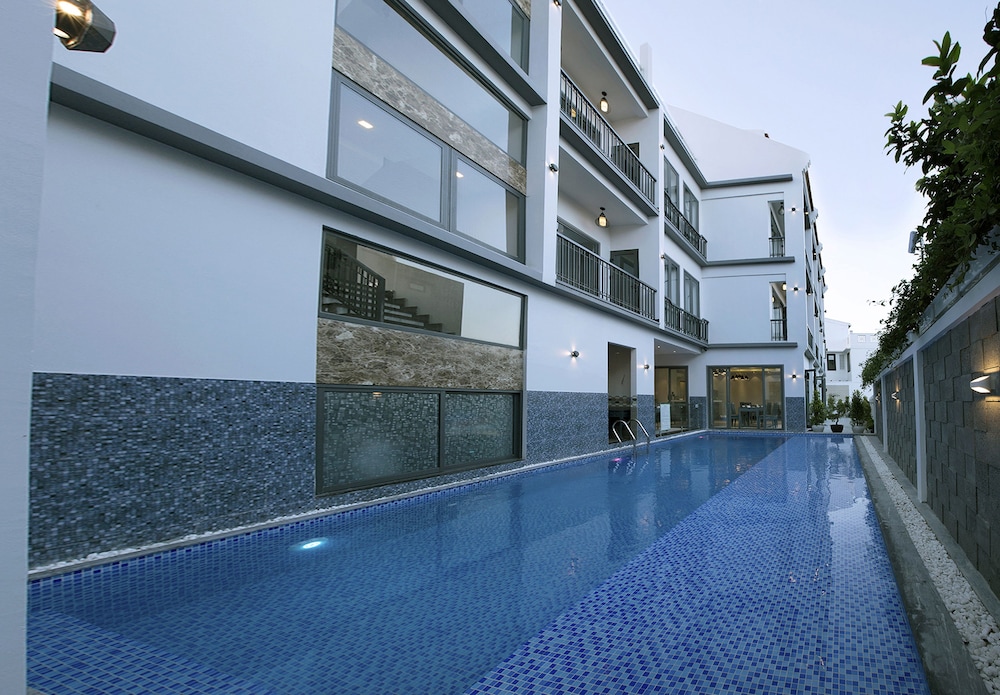 Ivy Villa 6/49