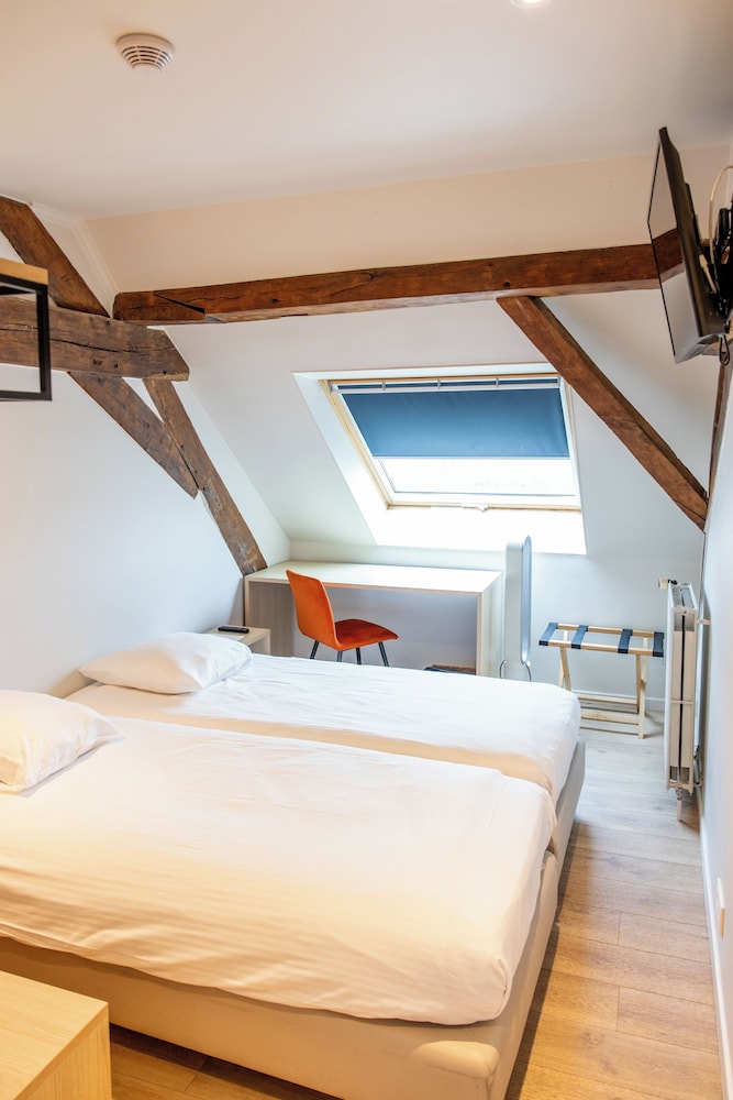 Standard, Twin Beds, Hotel Royal Astrid Aalst 1/8