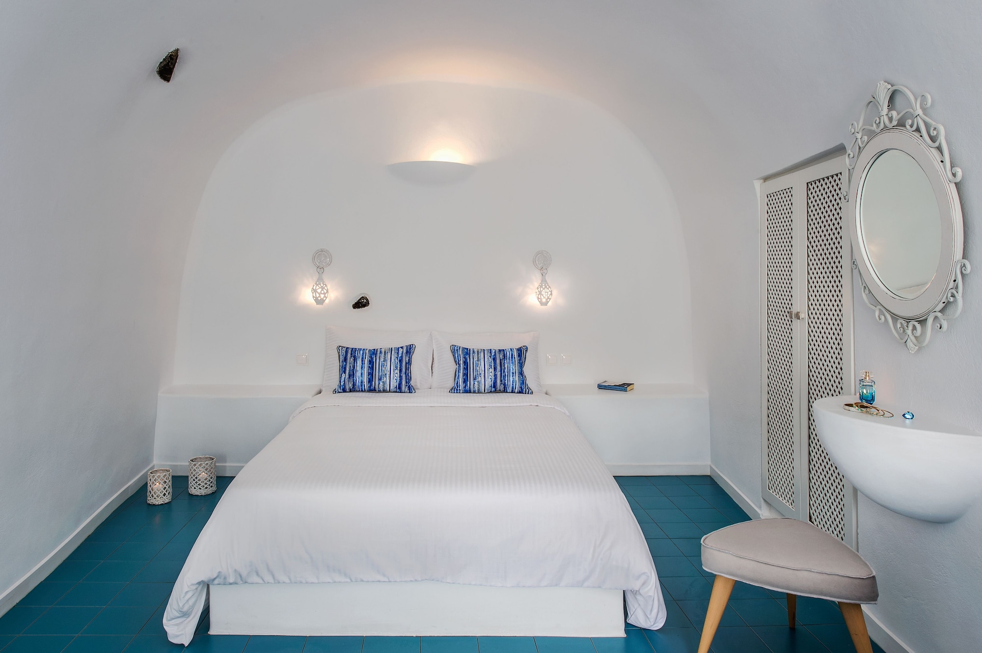JUNIOR SUITE, CALDERA VIEW, BATHTUB