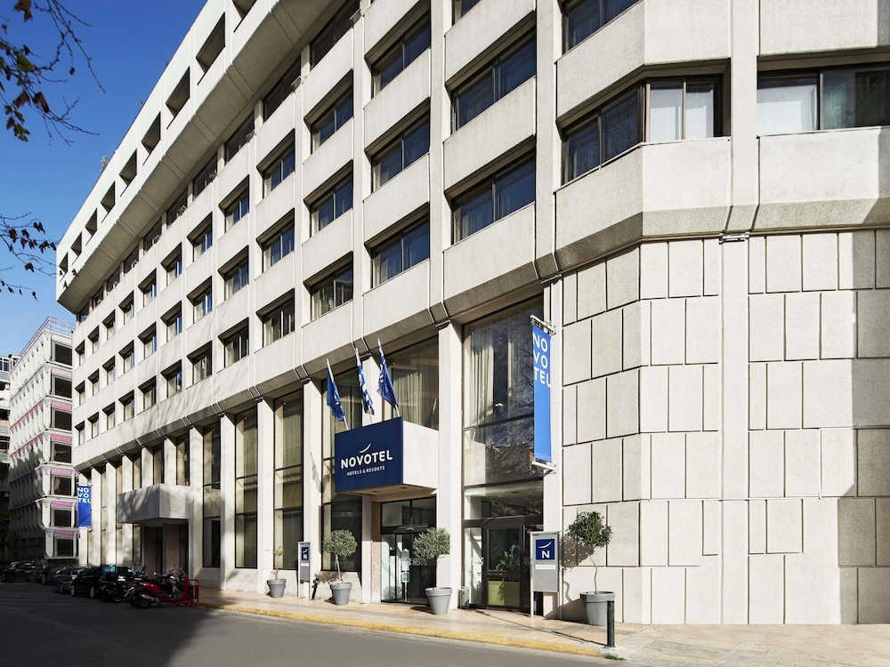 Novotel Athenes 66/73