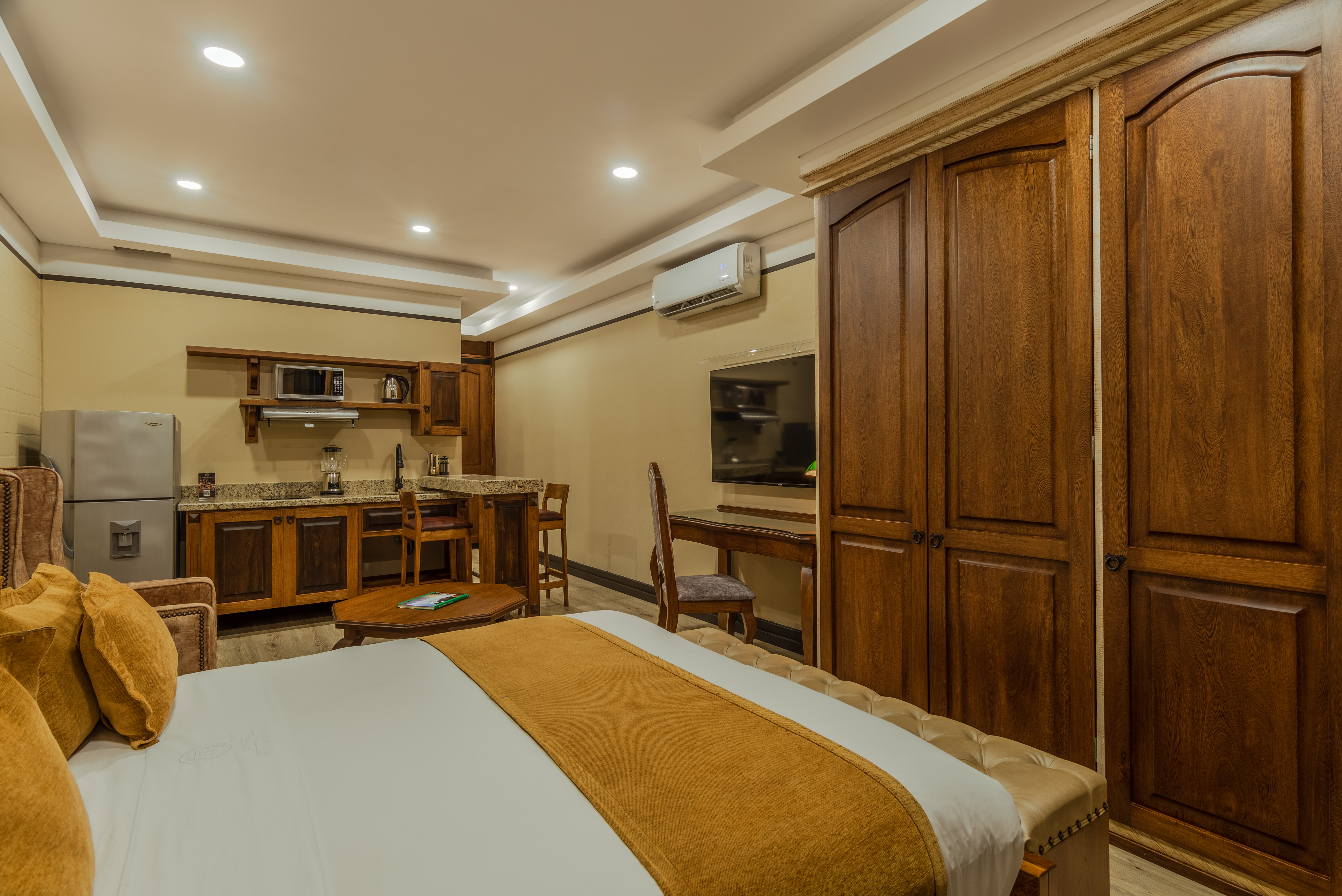 جناح تنفيذي، Hotel Du Parc 3/10
