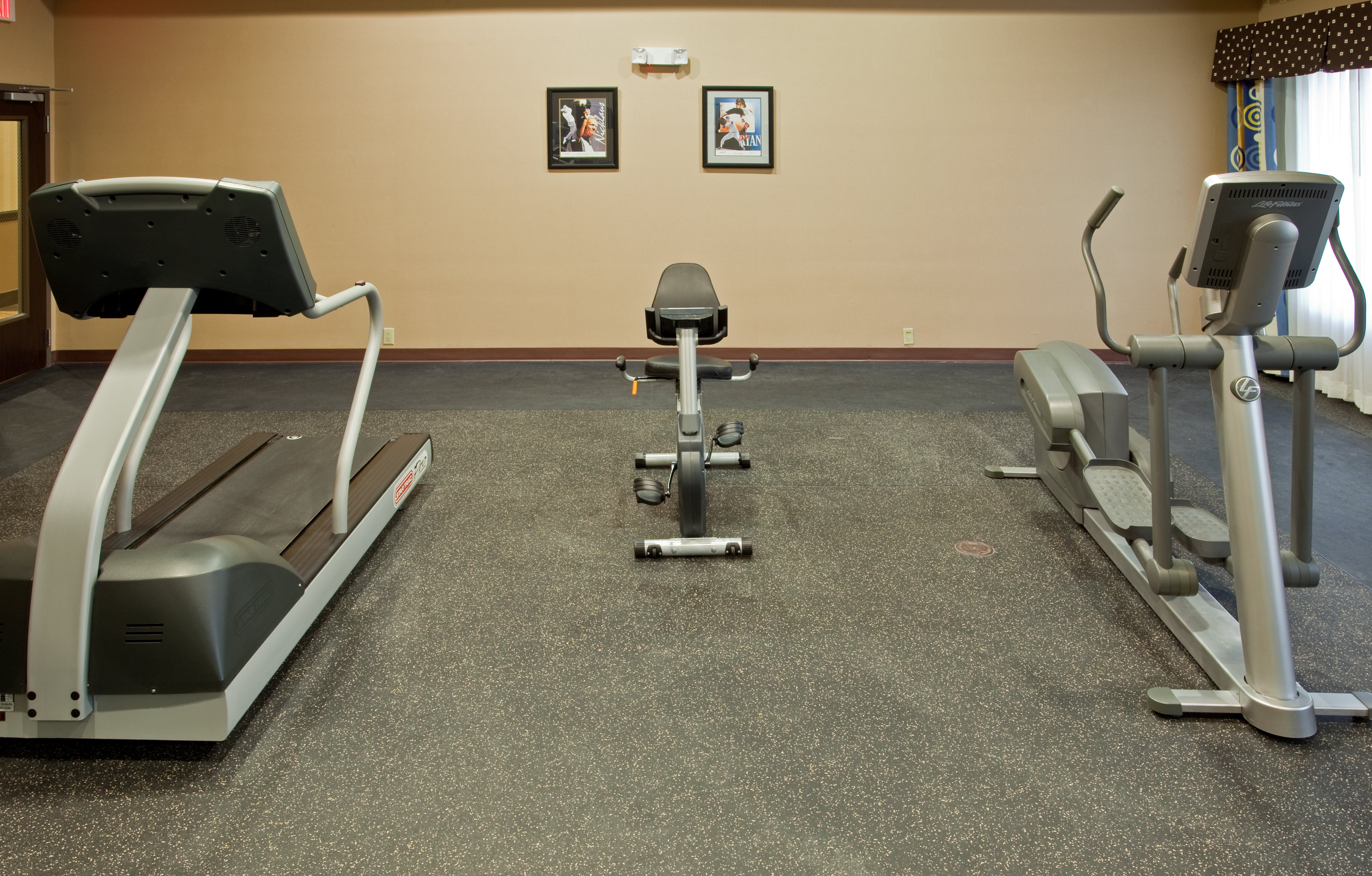 Holiday Inn Express Hotel And Suites Austin South Buda 21/29