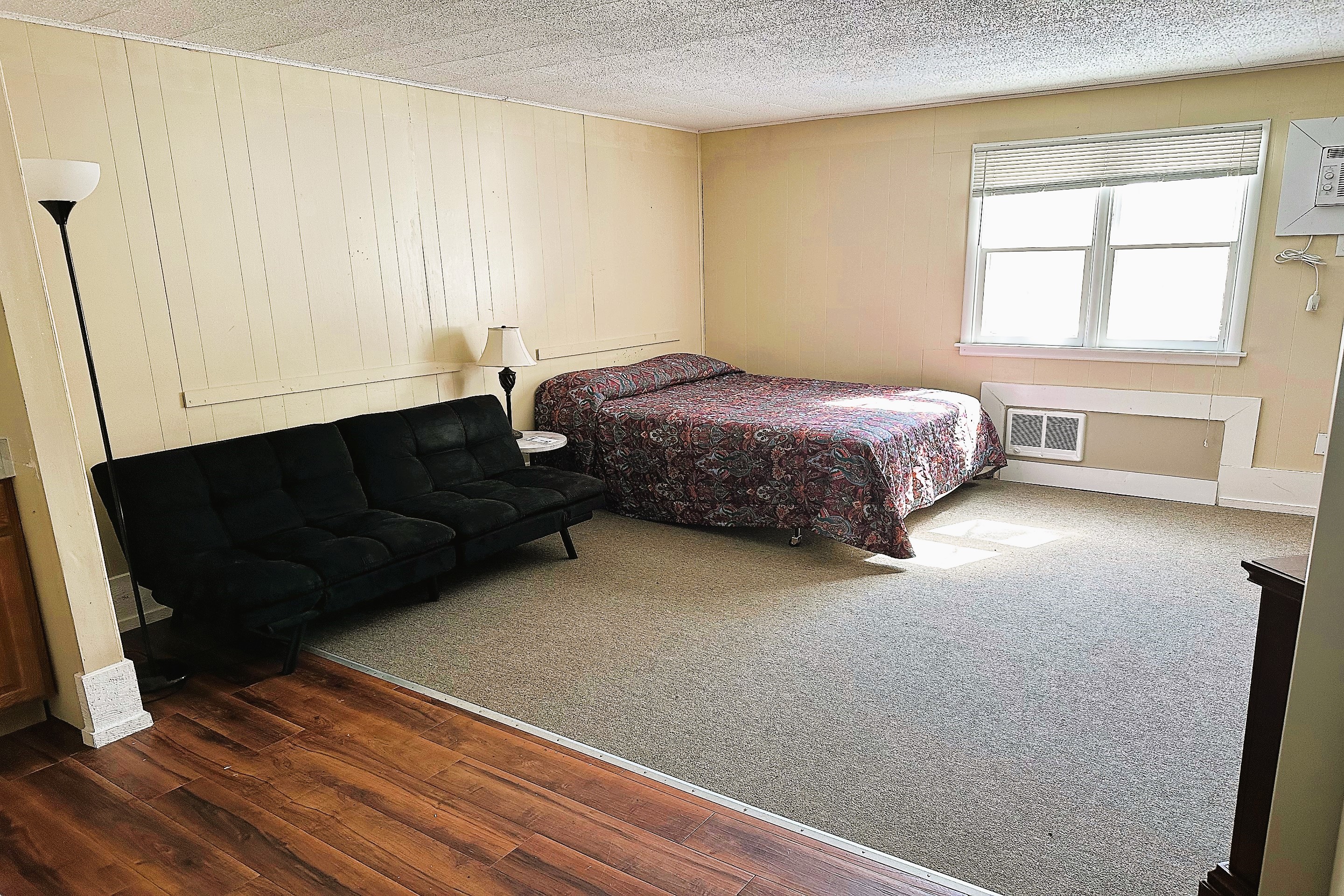 Love Hotels Timberline Lake Superior 2/15