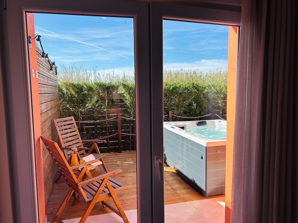 Ride Surf Resort Spa 19/50