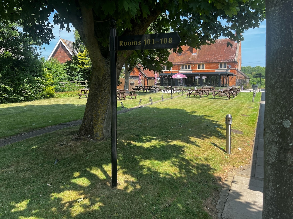 The Carrington Arms (Moulsoe) 29/46