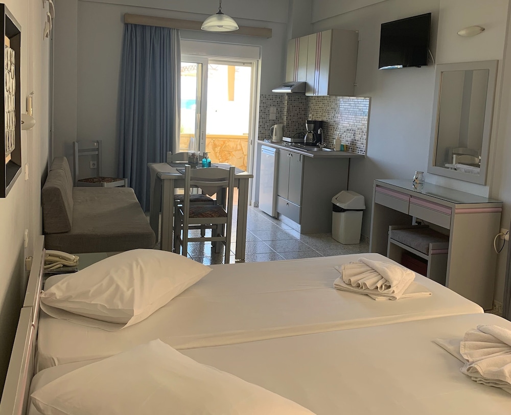 Ermis Suites 39/51