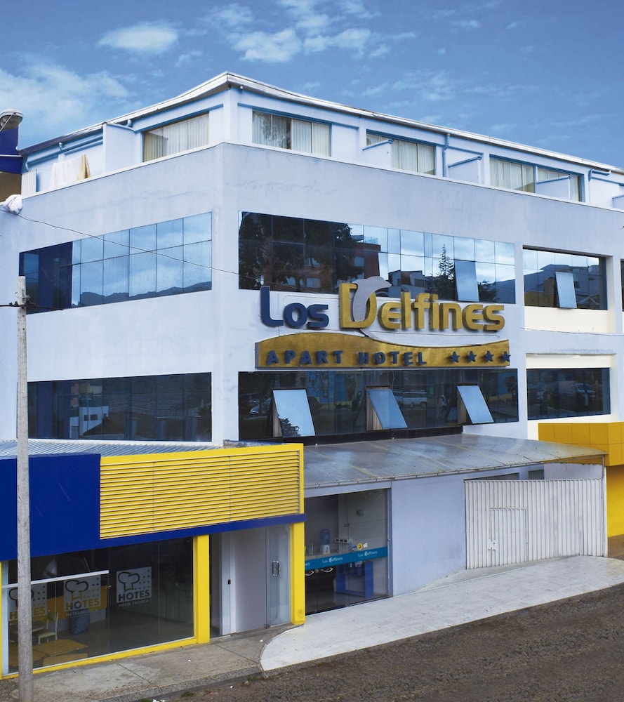 Delfines Hoteles 2/50