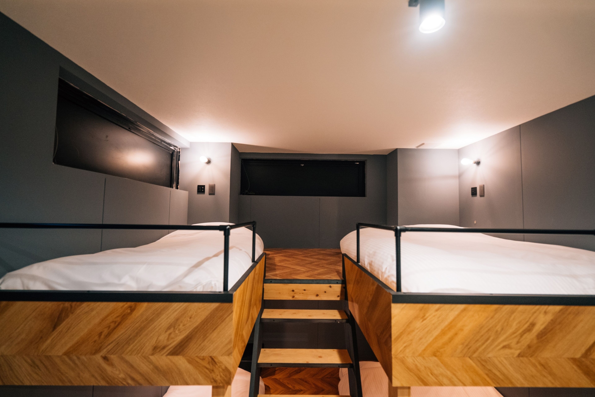 DELUXE, STUDIO, MULTIPLE BEDS, TERRACE