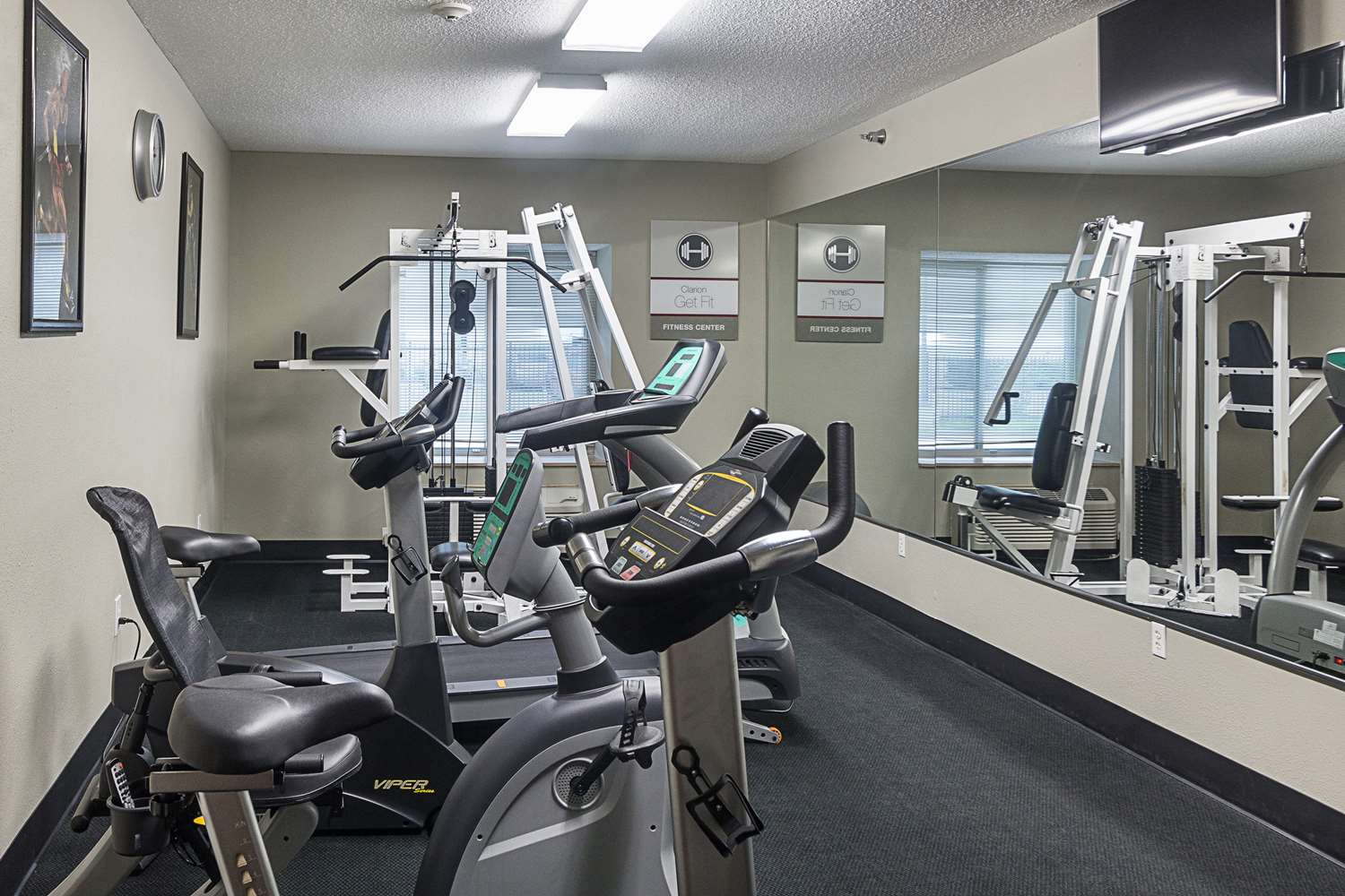 Quality Inn & Suites West Chase 1/8
