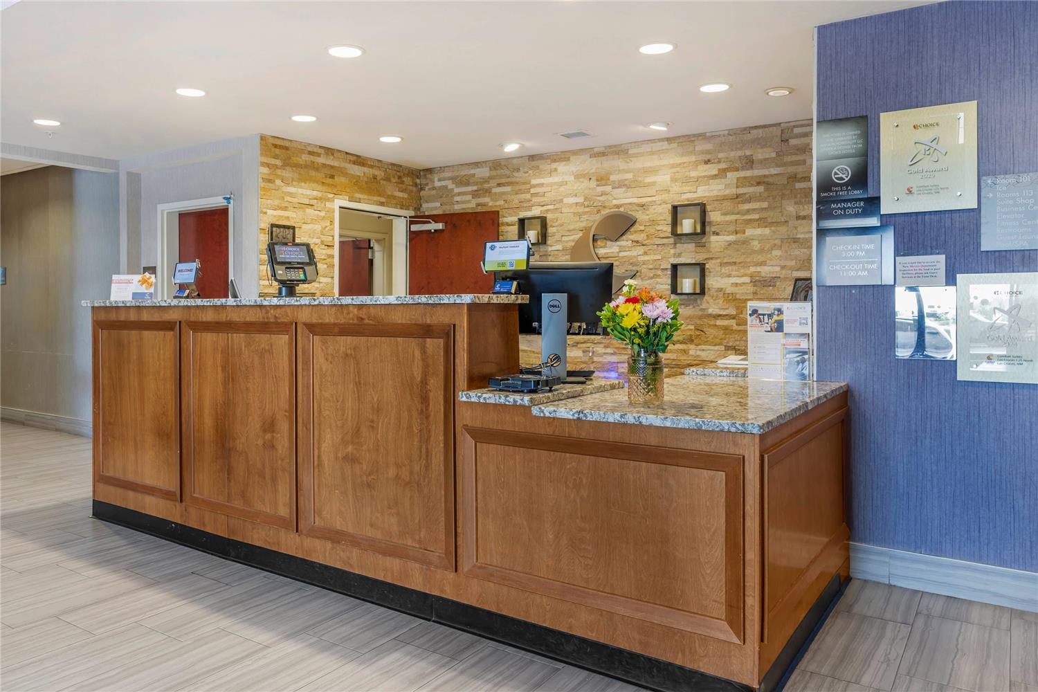Comfort Suites Las Cruces I - 25 North 4/18