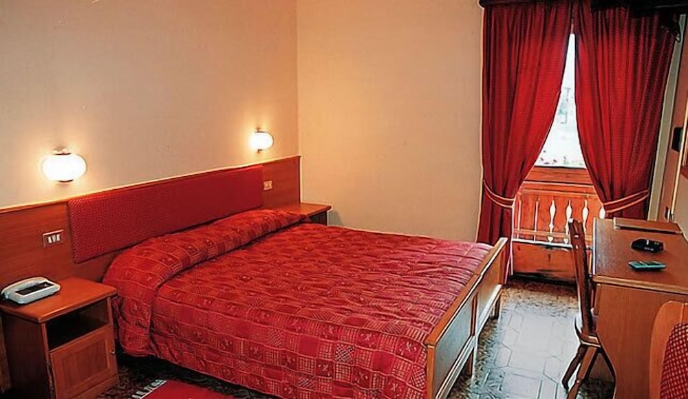 Baita Della Luna Hotel 12/38