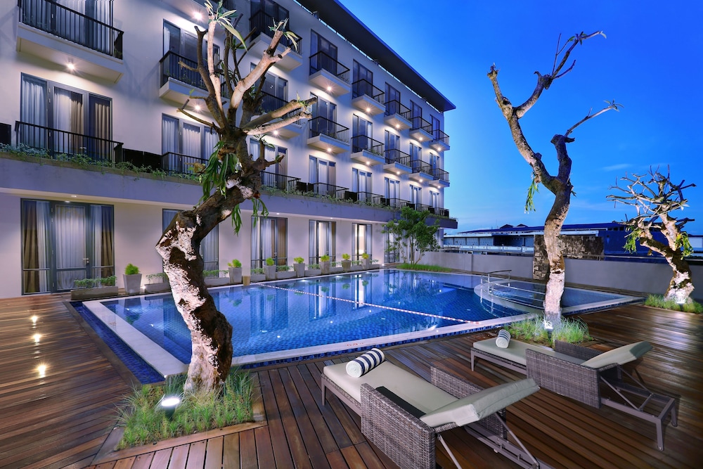 Aston Inn Mataram 62/65
