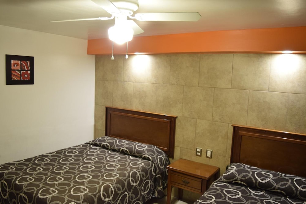 San Luis Hotel 17/32