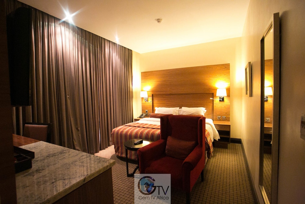 Grand Towers Hotel 24/50