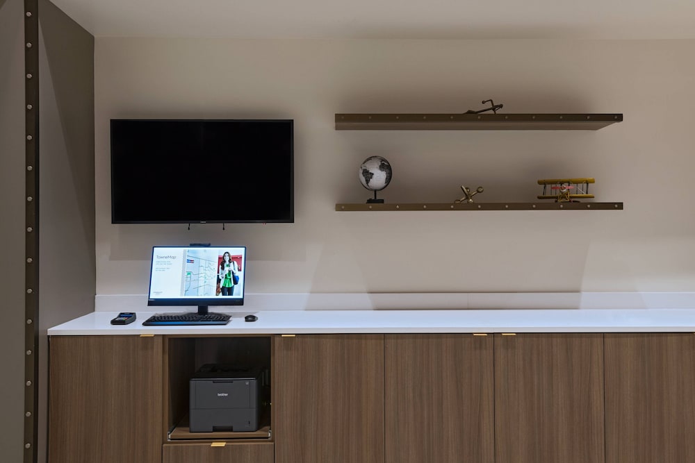 TownePlace Suites by Marriott San Diego Airport/Liberty Station 10/50