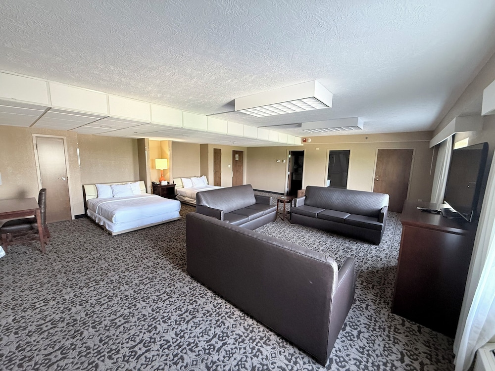 Grand Oaks Hotel 27/61