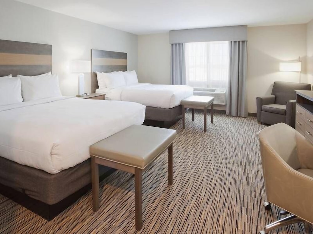 GrandStay Hotel & Suites Cannon Falls 14/40