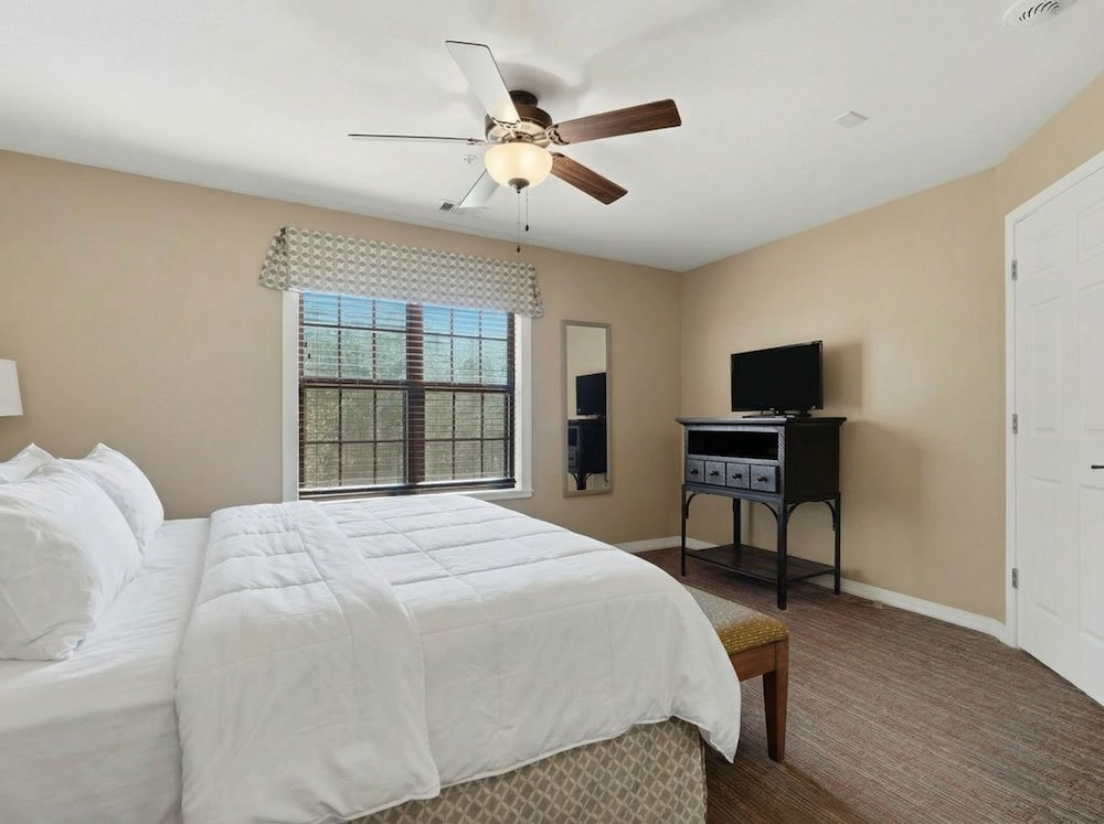 Holiday Inn Club Vacations Apple Mountain Resort 33/69