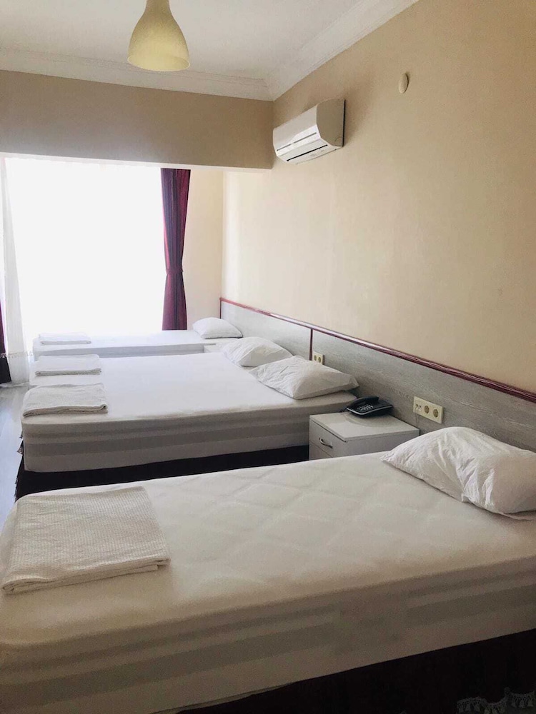 Hotel Boss 2 15/34