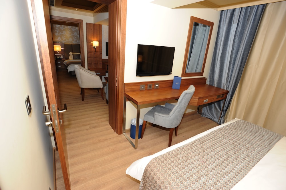 Gems Hotel 20/74