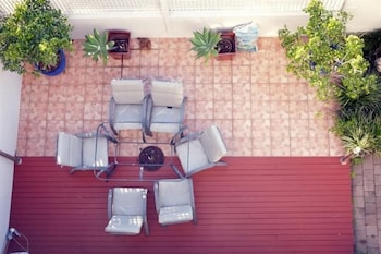 SUNDECK GARDENS 19/47